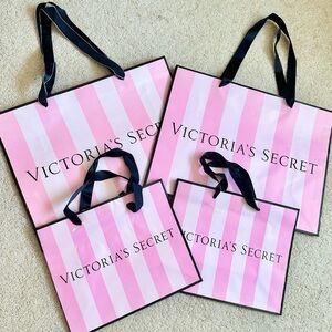 Victoria’s Secret Gift Bags Set